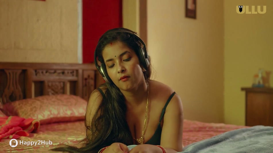 Watch Walkman Ep8 - Ridhima Tiwari Desi Bhabhi Sexy Web Series Video Online in HD Free on XMasti