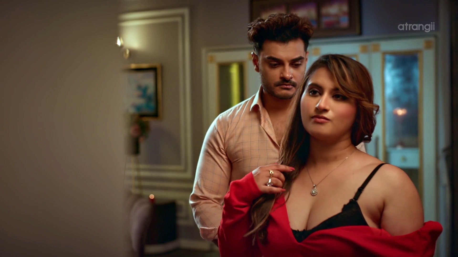 Watch Your Girlfriend E1 - Gunnjan Aras Naukar Ne Choda Web Series Video Online in HD Free on DesiFlix